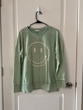easel Mint Green Smiley Graphic Crewneck Sweatshirt